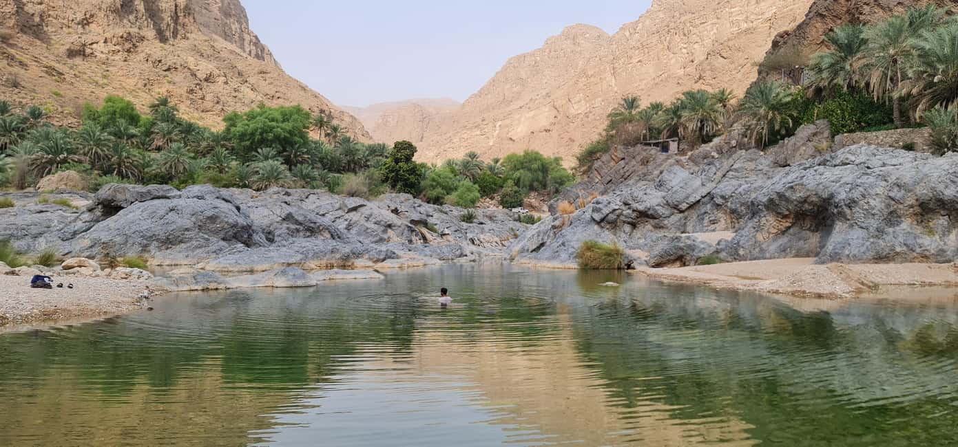 Immagine nº 2 di Da Muscat: Avventura a Wadi Al Arbieen, Sinkhole, Spiaggia delle Pinne attività a Regione al-Sharqiyya, caricata dal fornitore