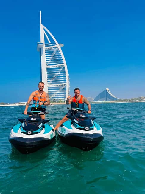 afbeelding n.10 van JETSKI/bezoek de prachtige architectuur van het emiraat met foto's en video's. activiteit in Dubai, geüpload door aanbieder