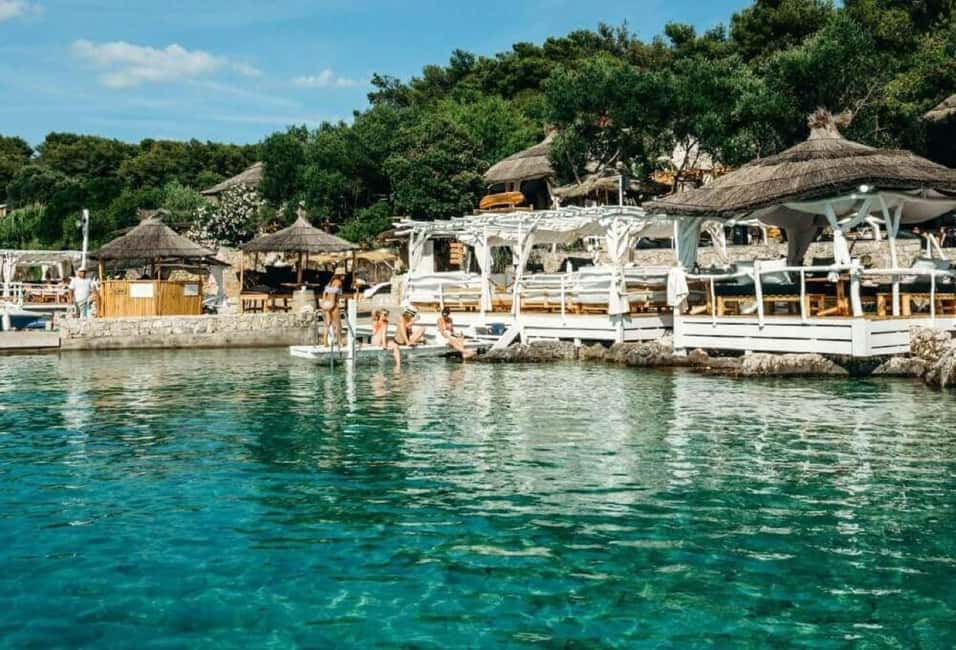 Obraz nr 4 z atrakcji Hvar: Prywatna wycieczka żaglówką z pływaniem i snorkelingiem w Dalmacja, przesłany przez organizatora
