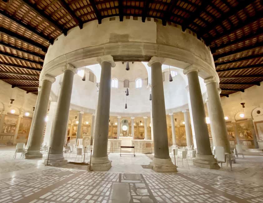 imagem n.10 de Roma: Visita aos templos subterrâneos da Basílica de São Clemente atividade em Roma, carregada pelo fornecedor