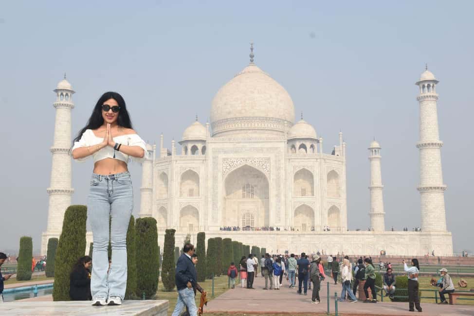 image n.39 of From Delhi: Taj Mahal & Agra Private Day Trip with Transfers activity in Agra, uploaded by supplier