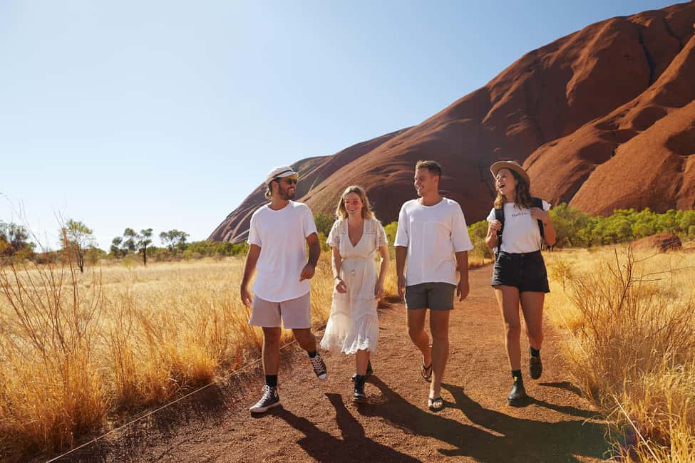Image N°3 de Circuit de 3 jours et 2 nuits en camping à Uluru Kata Tjuta et Kings Canyon activité à Territoire du Nord, Australie, publiée par le prestataire
