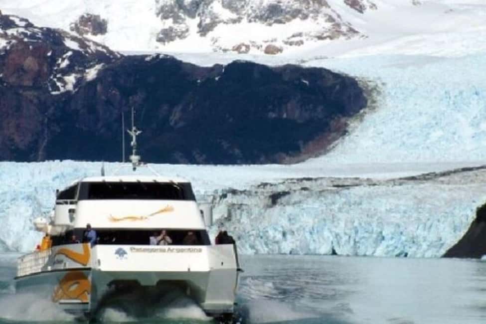 image n.4 of El Calafate: Full-Day Glaciers Upsala & Spegazzini Tour activity in Santa Cruz Province, uploaded by supplier