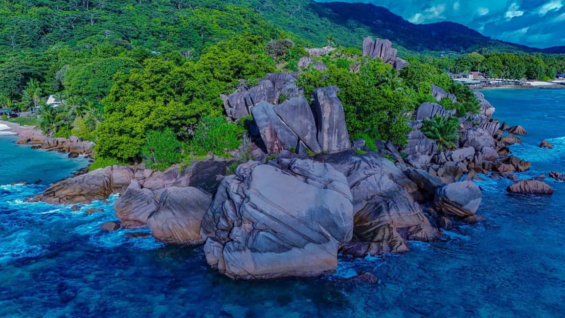 image n.21 of Luxury Private Boat Charter Praslin, Seychelles with BBQ. activity in Praslin Island, uploaded by supplier