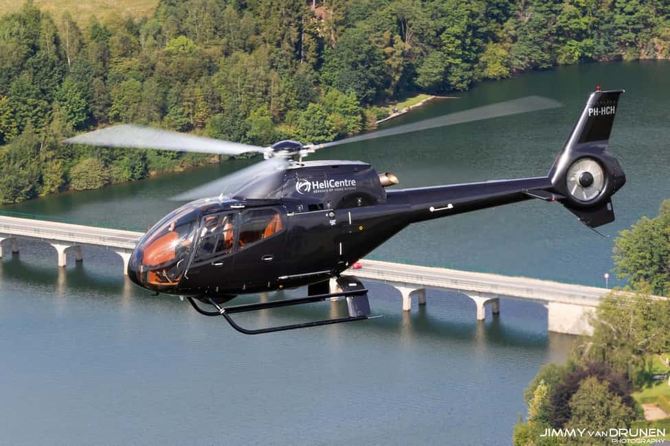 image n.8 of Amsterdam: Private Helicopter Tulip tour from Heliport AMS activity in Amsterdam, uploaded by supplier
