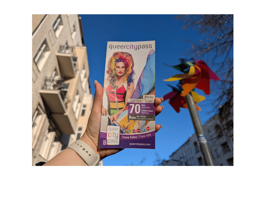 imagem n.1 de Berlim: QueerCityPass com transporte e descontos atividade em Berlim, carregada pelo fornecedor