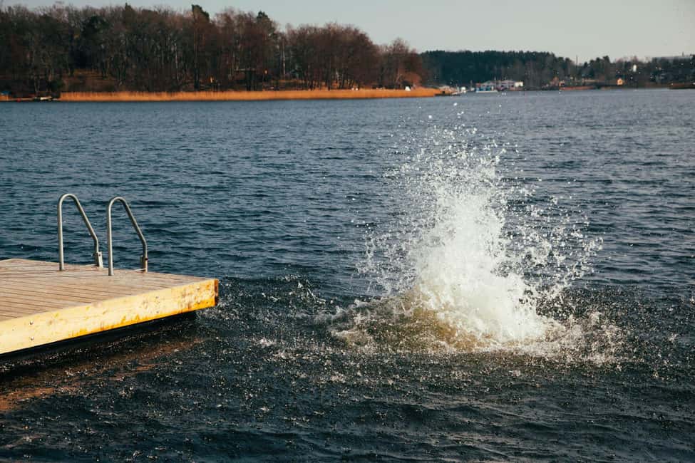 bild nr.8 av Stockholm: Traditionell bastu med Polar Plunge i Östersjön aktivitet i Vaxholm, uppladdad av arrangören