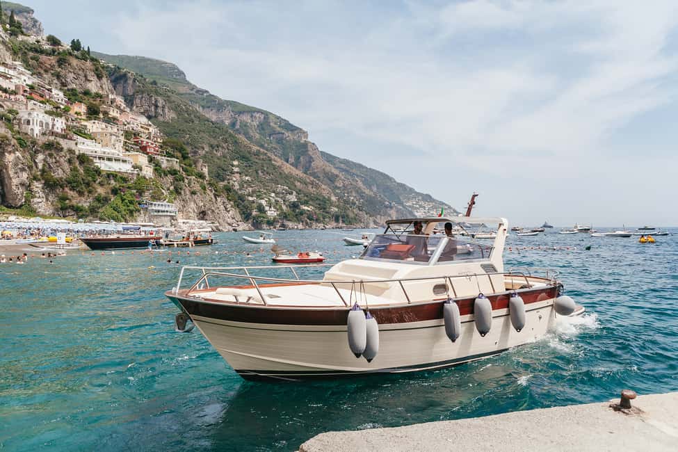 Image N°14 de Au départ de Sorrente : Excursion d'une journée en bateau à Amalfi et Positano activité à Campanie, publiée par le prestataire