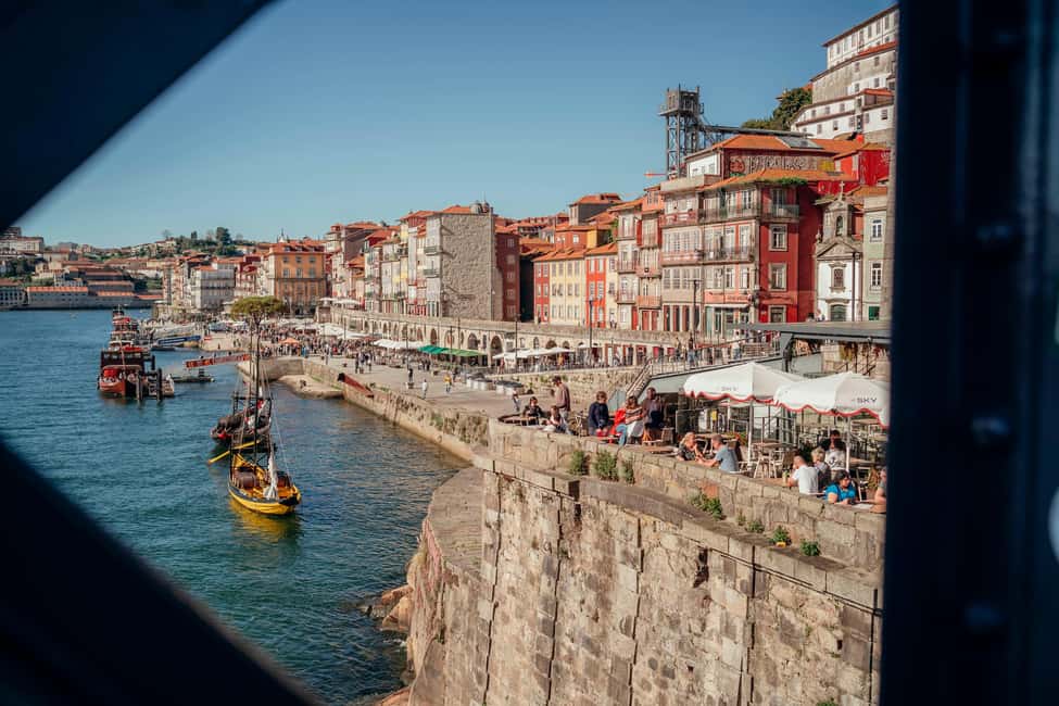 image n.3 of Porto: Private Sightseeing Tour by Electric Tuk Tuk activity in Foz do Douro, uploaded by supplier