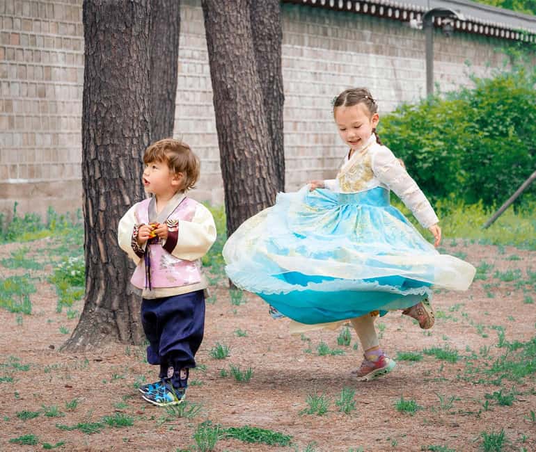 Image N°8 de Séoul : Location de Hanbok avec entrée au Palais Gyeongbokgung activité à Séoul, publiée par le prestataire