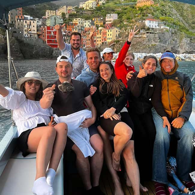 Immagine nº 6 di Tour mattutino delle Cinque Terre in barca attività a Corniglia, caricata dal fornitore