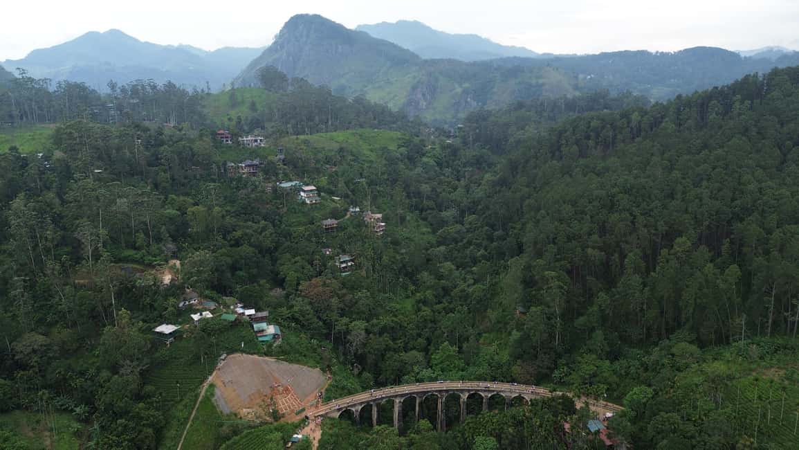 image n.14 of Kandy to Ella First Class Scenic Hill Country Train Journey activity in Mahanuvara, uploaded by supplier