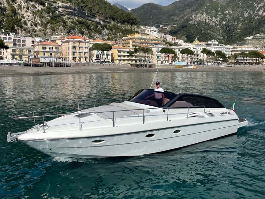 image n.2 of Amalfi Coast: Scenic Boat Private Tour with Aperitif activity in Maiori, uploaded by supplier