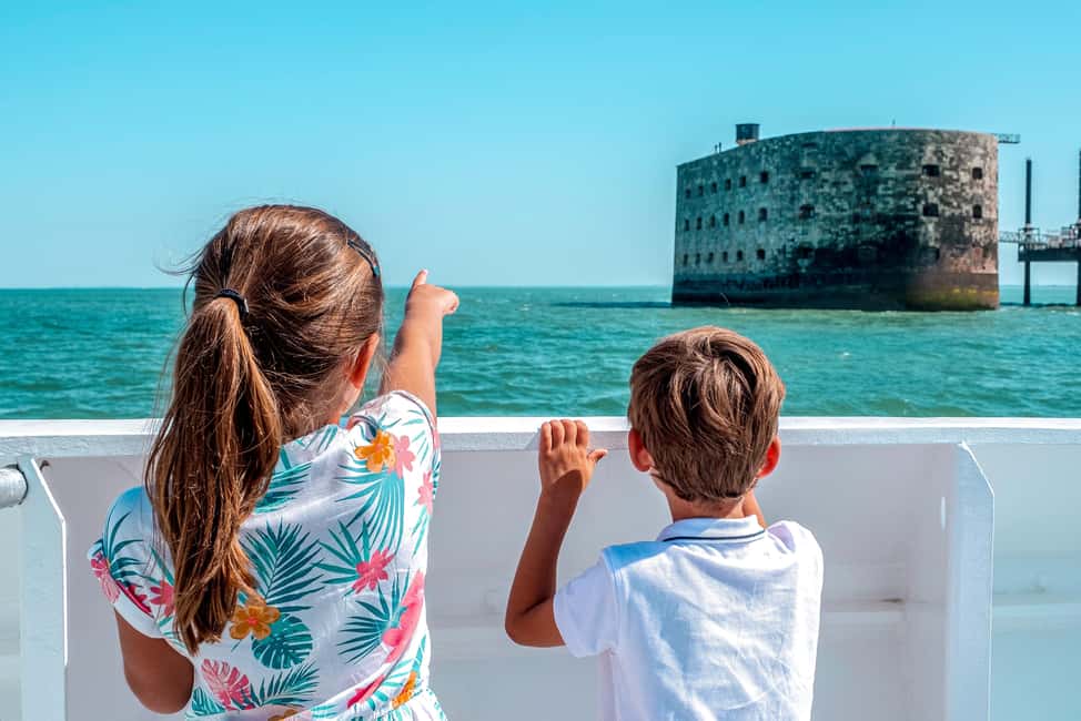 Bild Nr. 2 von La Rochelle: Geführte Bootsfahrt zum Fort Boyard Aktivität in La Rochelle, hochgeladen vom Anbieter
