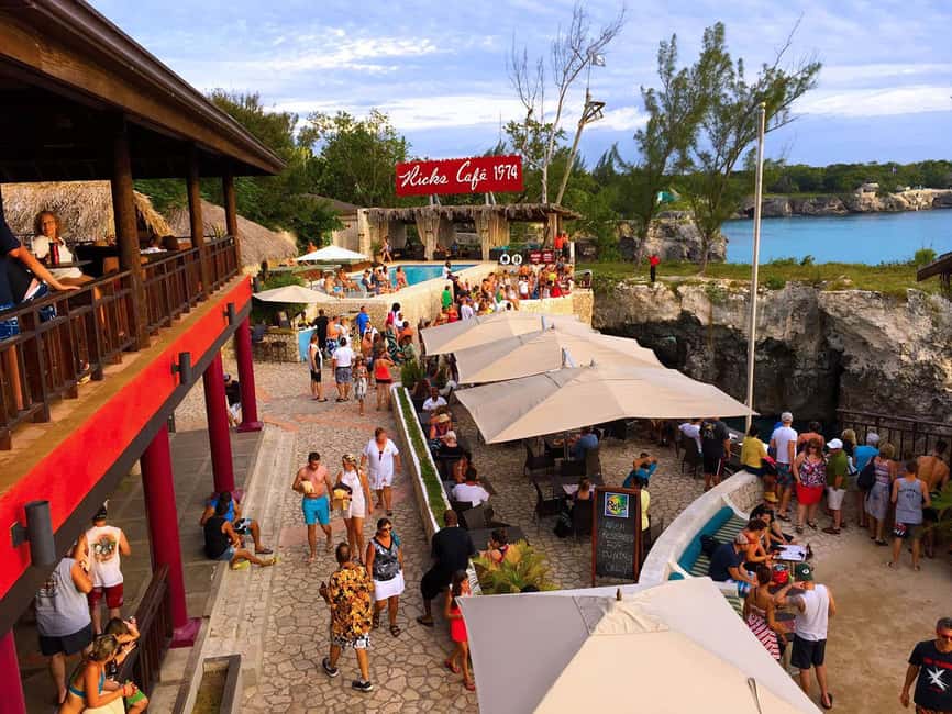 imagem n.3 de Montego Bay: Excursão de um dia à praia de Negril e passeio ao pôr do sol no Rick's Cafe atividade em Negril, carregada pelo fornecedor