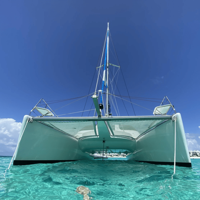 afbeelding n.1 van Sint Maarten: Catamaran snorkelcruise met open bar en lunch activiteit in Sint Maarten, geüpload door aanbieder