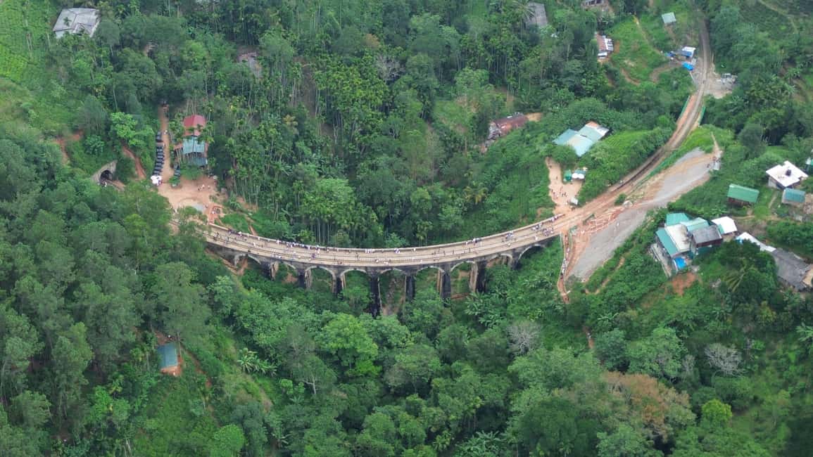 image n.11 of Kandy to Ella First Class Scenic Hill Country Train Journey activity in Mahanuvara, uploaded by supplier