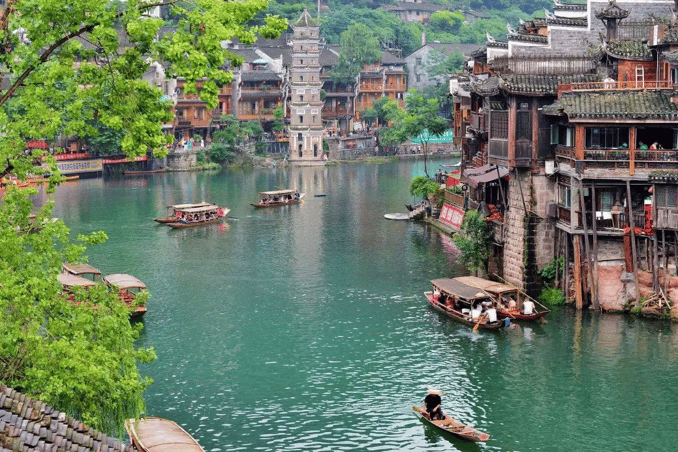 Image N°5 de Visite privée de 6 jours : rizières en terrasses de Guilin, Fenghuang et Zhangjiajie activité à Zhangjiajie, publiée par le prestataire