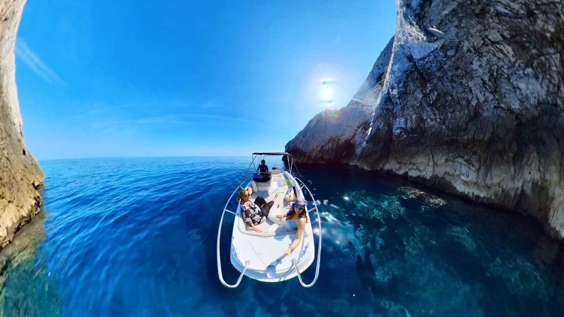imagen n.º 9 de Skiathos: Crucero privado en lancha rápida por la isla de Skopelos actividad en Tesalia, subida por el proveedor