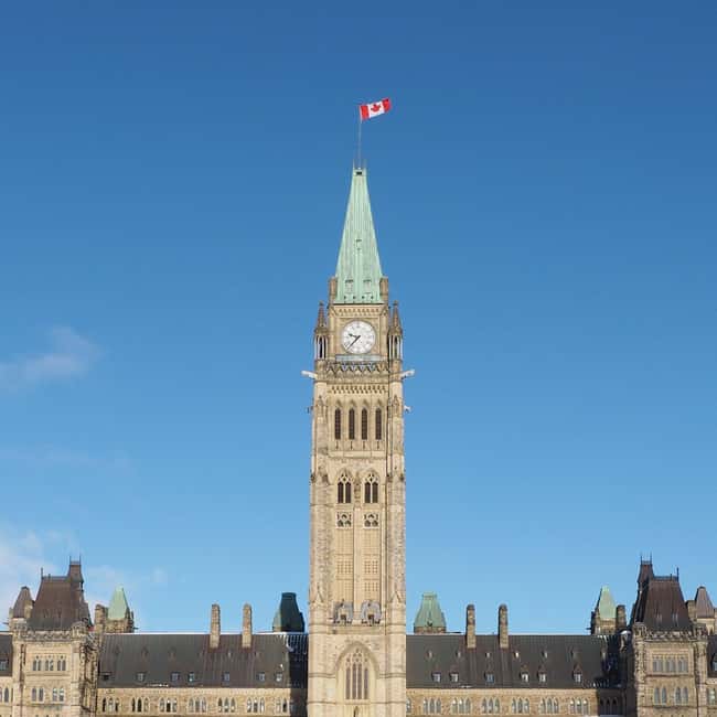 imagem n.1 de Ottawa: Excursão a pé no coração da capital atividade em Ottawa, carregada pelo fornecedor