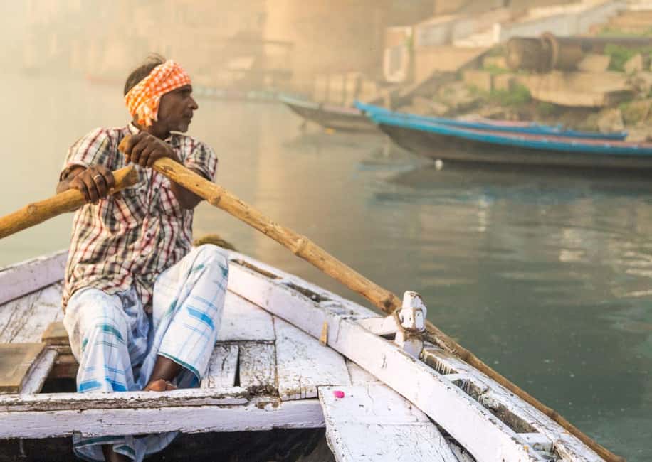 imagem n.18 de Varanasi : Excursão de 1 dia aos destaques da cidade e cruzeiro guiado pelo Ganges atividade em Varanasi, carregada pelo fornecedor