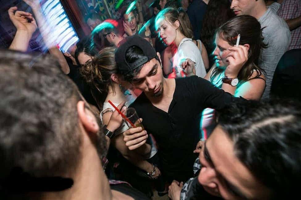 Image N°9 de Tournée des bars de Shanghai en 4 heures (tournée des bars et des boîtes de nuit) activité à Shanghaï, publiée par le prestataire