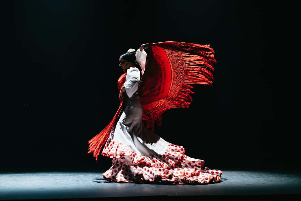 image n.4 of Seville: Live Flamenco Dancing Show Ticket at the Theater activity in Seville, uploaded by supplier