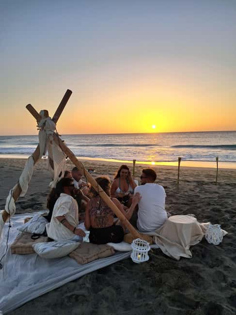 imagem n.3 de Sal: Escapadela Romântica ao Pôr-do-Sol com Vinho e Transfer de ida e volta atividade em Santa Maria, Cabo Verde, carregada pelo fornecedor