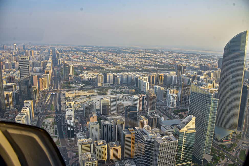 image n.4 of Abu Dhabi: Shared Helicopter Tour activity in Abu Dhabi, uploaded by supplier