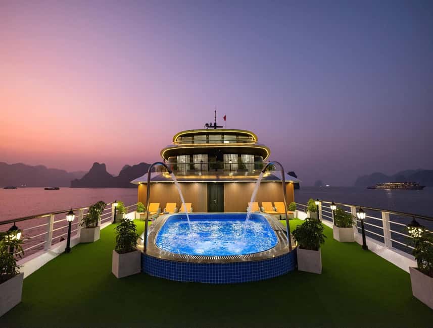 image n.64 of 2-Day: Halong Lan Ha Bay 5 Stars Cruises w/Balcony & Bathtub activity in Ha Long, uploaded by supplier