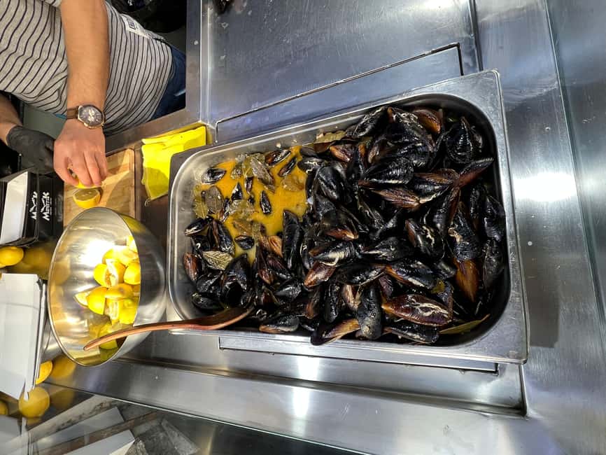 imagen n.º 28 de Estambul: Visita gastronómica guiada con viaje en ferry y degustaciones actividad en Estambul, subida por el proveedor