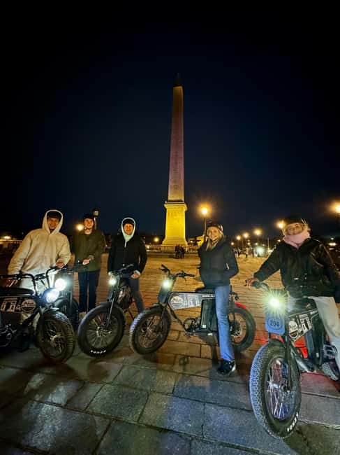 Image N°6 de Paris : Tour Eiffel et visite nocturne de Notre-Dame en E-Bike activité à Paris, publiée par le prestataire