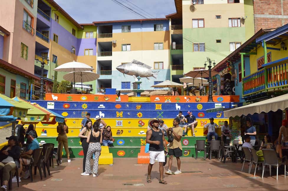 image n.2 of Medellin: Guatapé Tour, Lunch, Cruise, & Piedra del Peñol activity in Guatapé, uploaded by supplier