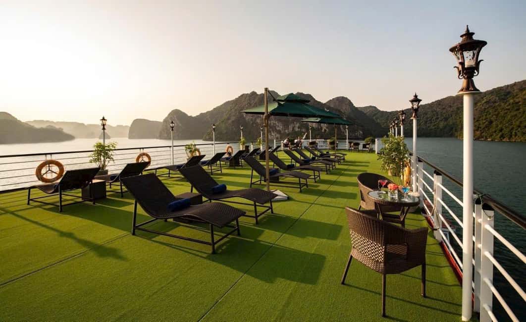 image n.56 of 2-Day: Halong Lan Ha Bay 5 Stars Cruises w/Balcony & Bathtub activity in Ha Long, uploaded by supplier