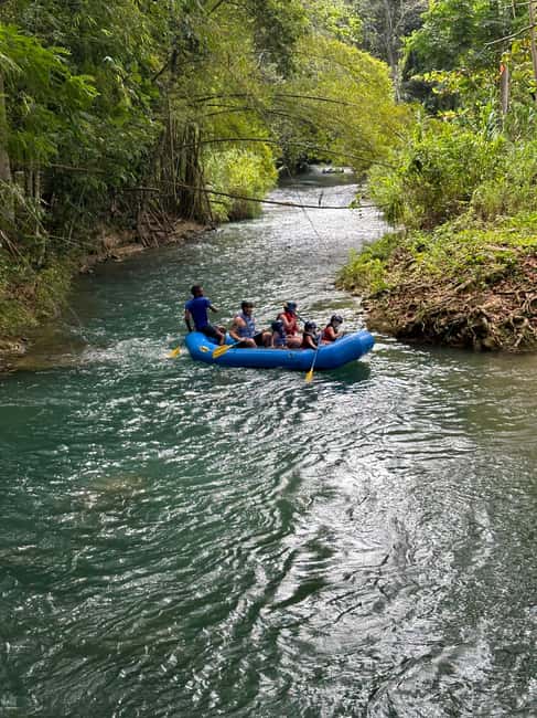 imagem n.16 de De Falmouth: Tour combinado de Blue Hole e River Tubing atividade em Clarendon, carregada pelo fornecedor
