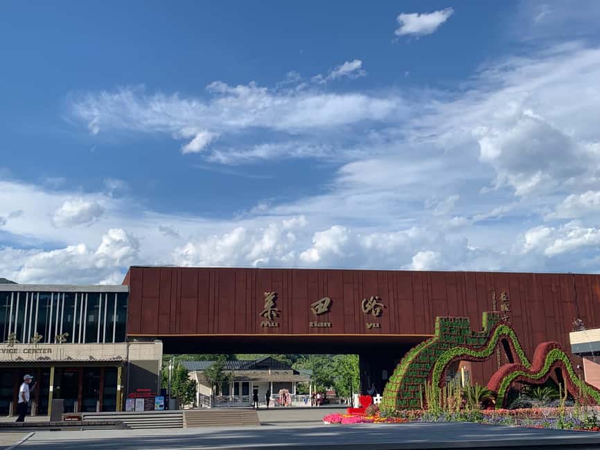 image n.20 of Beijing: Great Wall Layover Tour with a Native activity in Beijing, uploaded by supplier