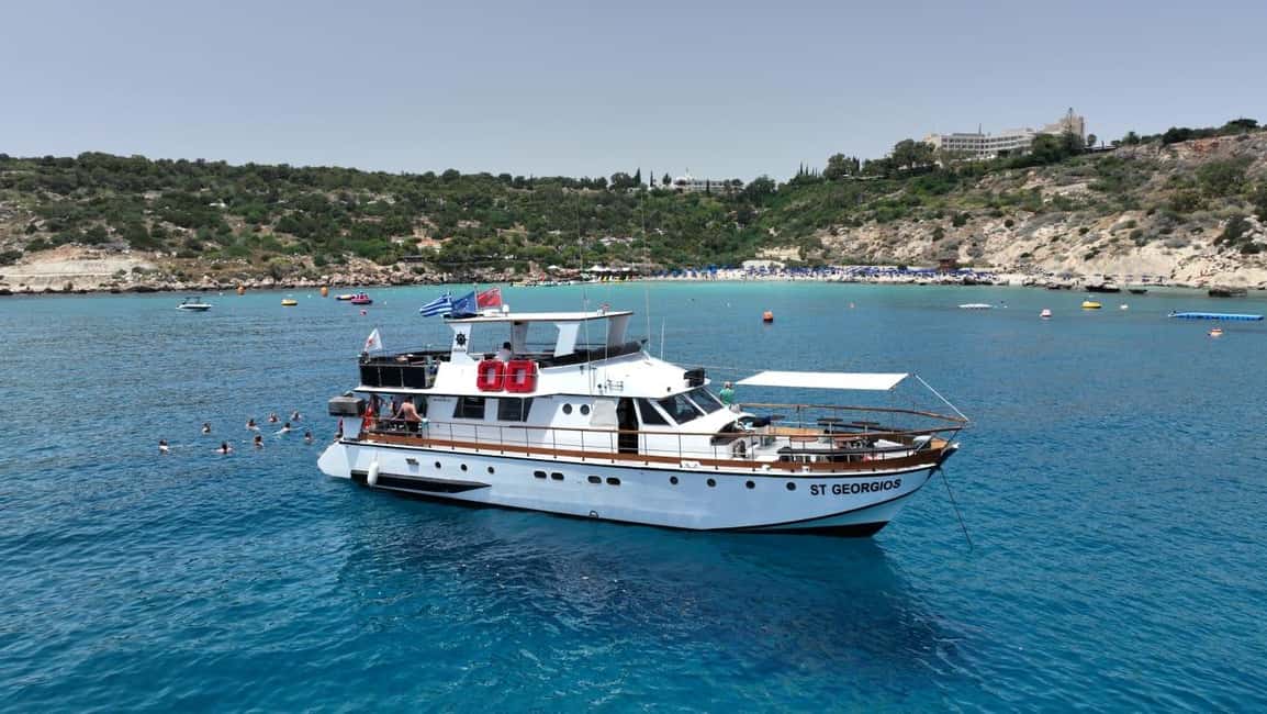 Image N°20 de Protaras : Croisière Waterworld Turtle Cove avec arrêts baignade activité à Chypre, publiée par le prestataire
