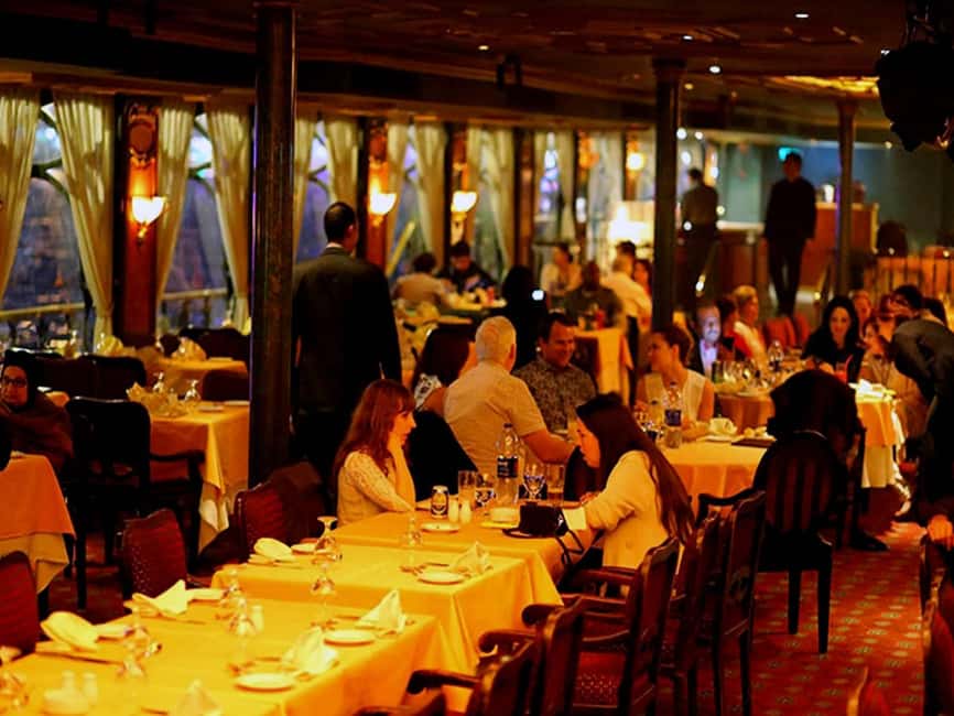 Immagine nº 1 di Il Cairo: Crociera con cena sul Nilo con intrattenimento attività a Egitto, caricata dal fornitore