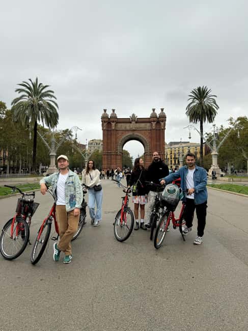 サプライヤーによってアップロードされた、バルセロナのバルセロナ：自転車またはeバイクツアー、主要観光スポットと現地の洞察の画像#15