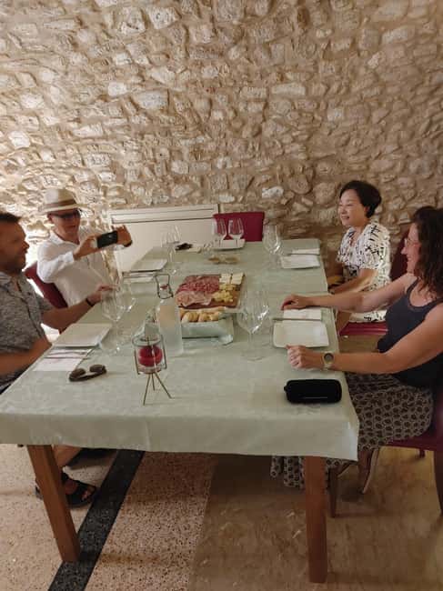 Immagine nº 27 di Il tour completo dell'Amarone: 2 cantine, pranzo e approfondimento sull'Amarone attività a Verona, caricata dal fornitore