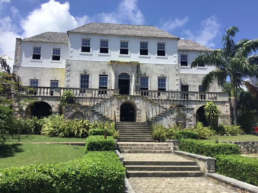 imagem n.2 de Montego Bay: Visita à Casa Grande de Rose Hall atividade em Montego Bay, carregada pelo fornecedor