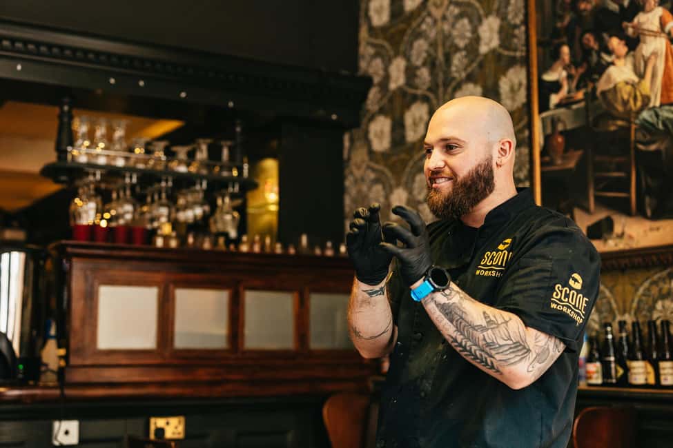 Bild Nr. 7 von London: Traditionelle englische Scone-Herstellung und Tee-Workshop Aktivität in London, hochgeladen vom Anbieter