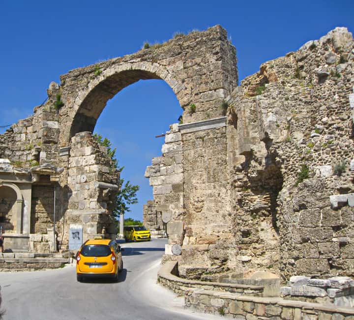 Antalya içindeki Antalya'dan: Roma Antik Kalıntıları ve Manavgat Şelalesi Turu etkinliğinin tedarikçi tarafından yüklenen 5 no'lu görseli