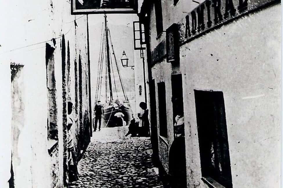 image n.6 of Ilfracombe Harbour: Ghost Tour activity in Ilfracombe, England, uploaded by supplier