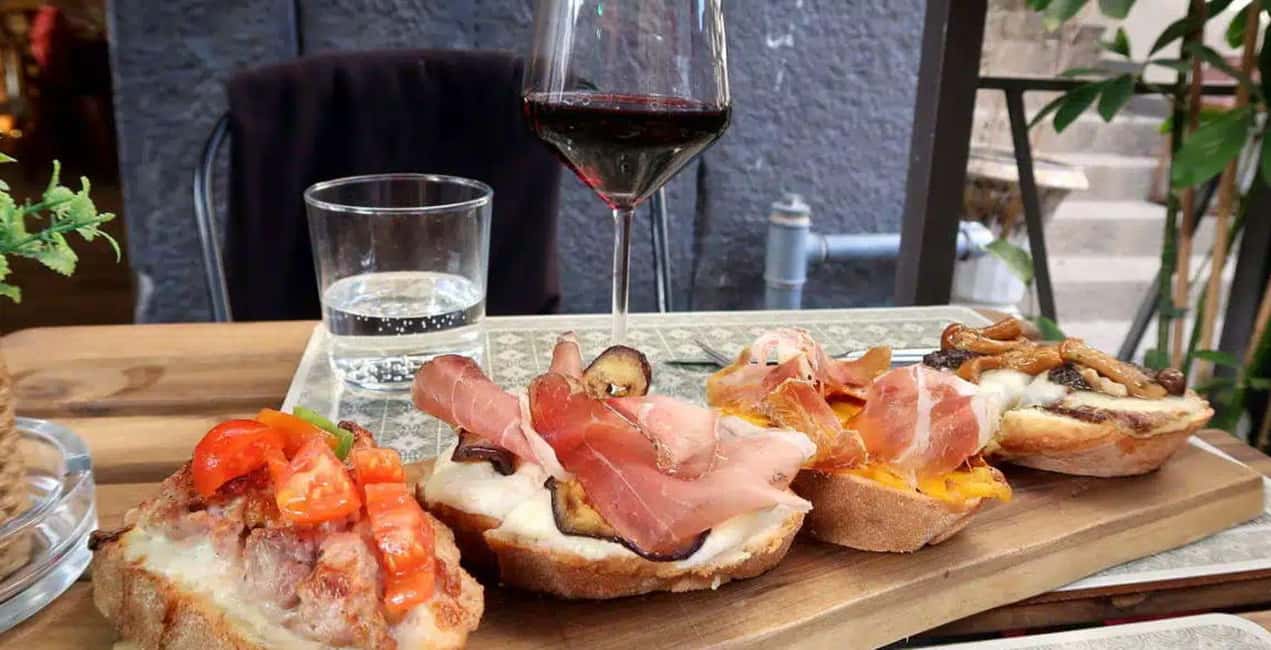Immagine nº 2 di Trieste: tour gastronomico unico con sapori e degustazioni locali attività a Trieste, caricata dal fornitore