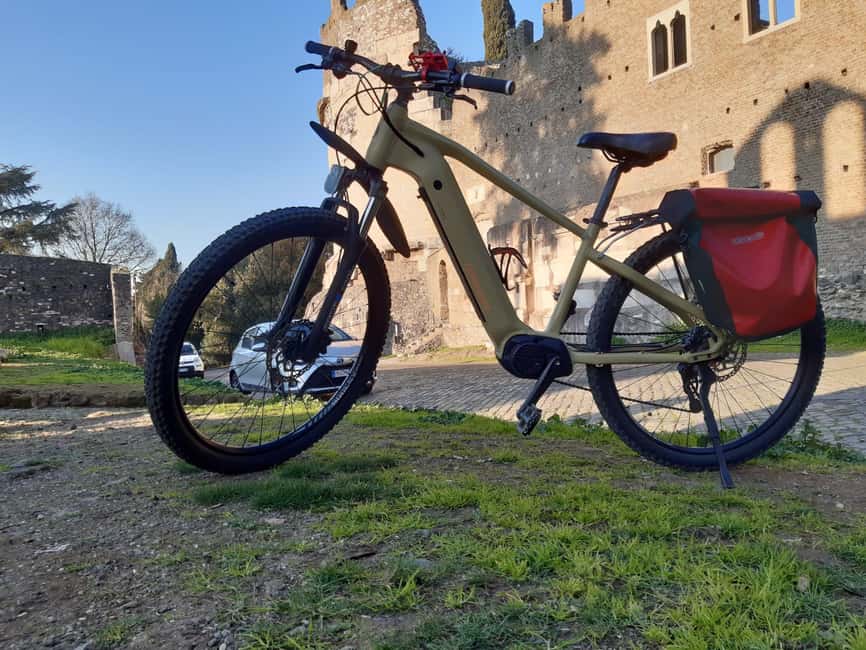 Image N°5 de Rome : Location de vélos électriques avec casque activité à Rome, publiée par le prestataire