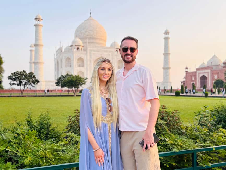 imagem n.25 de De Deli: Excursão ao Taj Mahal ao nascer do sol com conservação de elefantes atividade em Agra, carregada pelo fornecedor