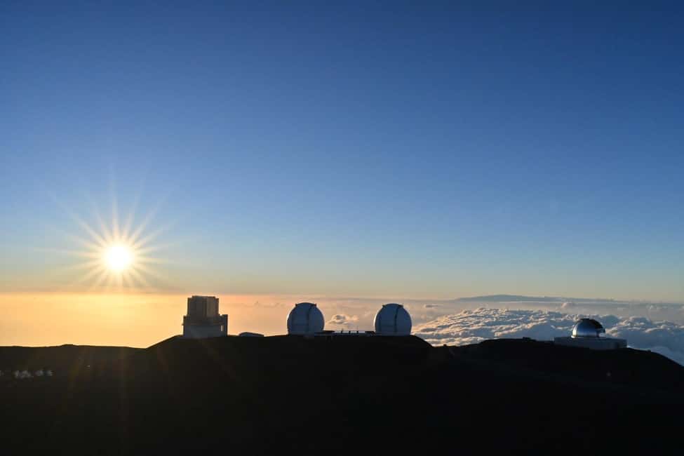 Immagine nº 2 di Tour al tramonto e alle stelle sulla cima del Mauna Kea con foto attività a Hawaii, caricata dal fornitore