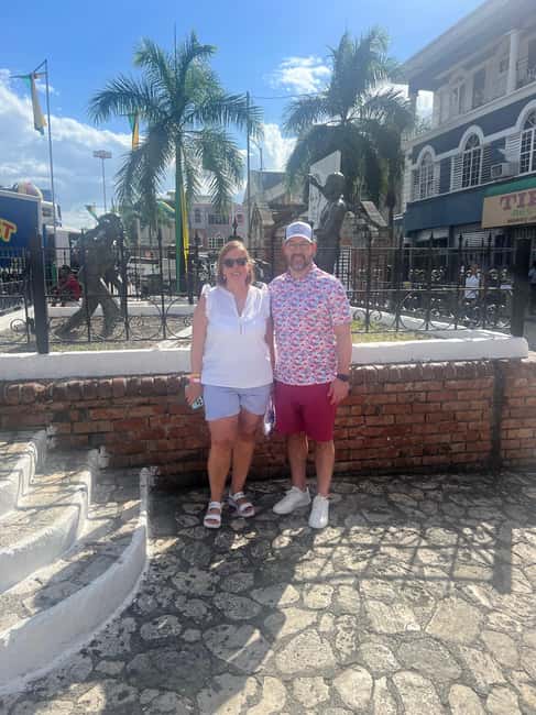 imagem n.2 de Passeio privativo pela cidade de Montego Bay com passeios turísticos e compras atividade em Montego Bay, carregada pelo fornecedor