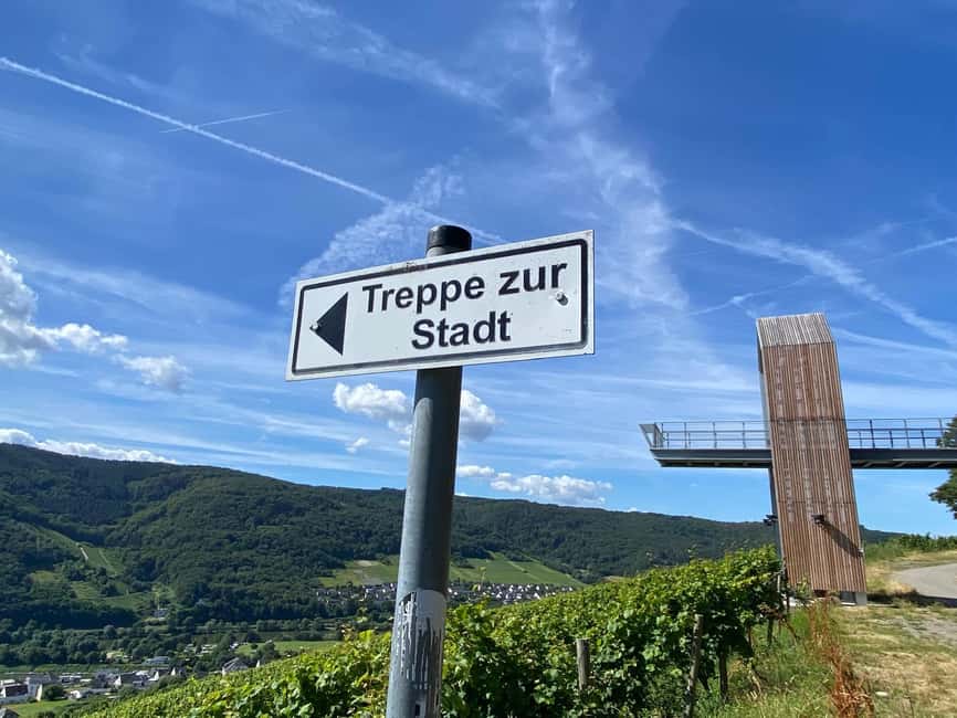 image n.3 of Lieser: covered wagon ride, the rolling wine tasting with picnic basket activity in Bernkastel-Kues, uploaded by supplier